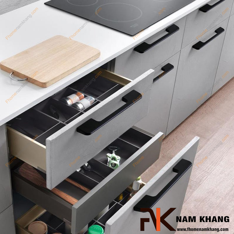 20+ Mẫu tay nắm tủ bếp chung cư đẹp và tiện dụng 2025
