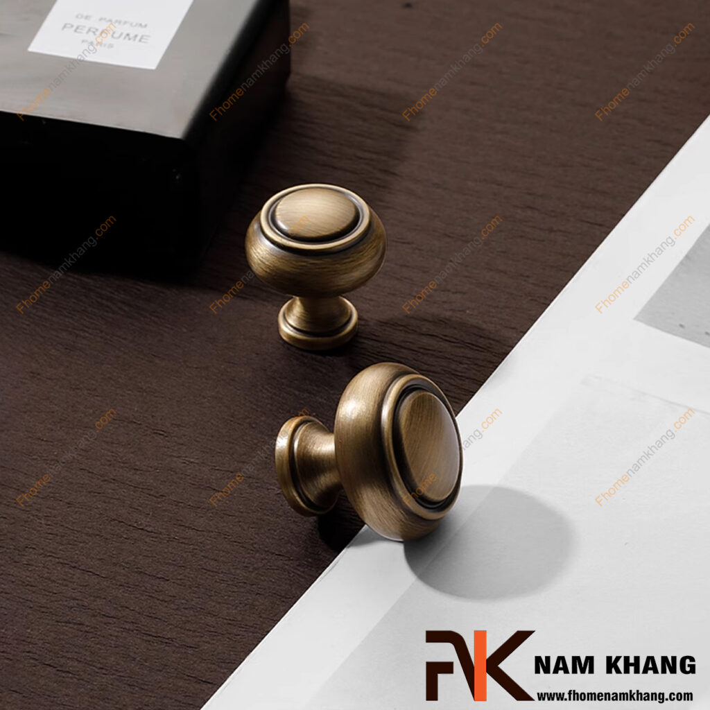 Tay nắm tủ dài hay tay nắm tủ dạng núm – Nên dùng loại nào phù hợp?