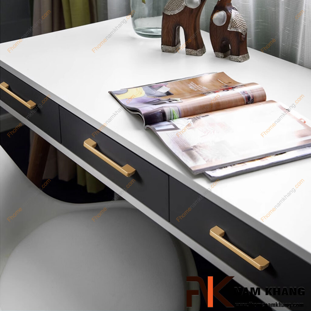 Mẹo chọn tay nắm tủ phù hợp phong thủy – vì sao nên chọn màu vàng?