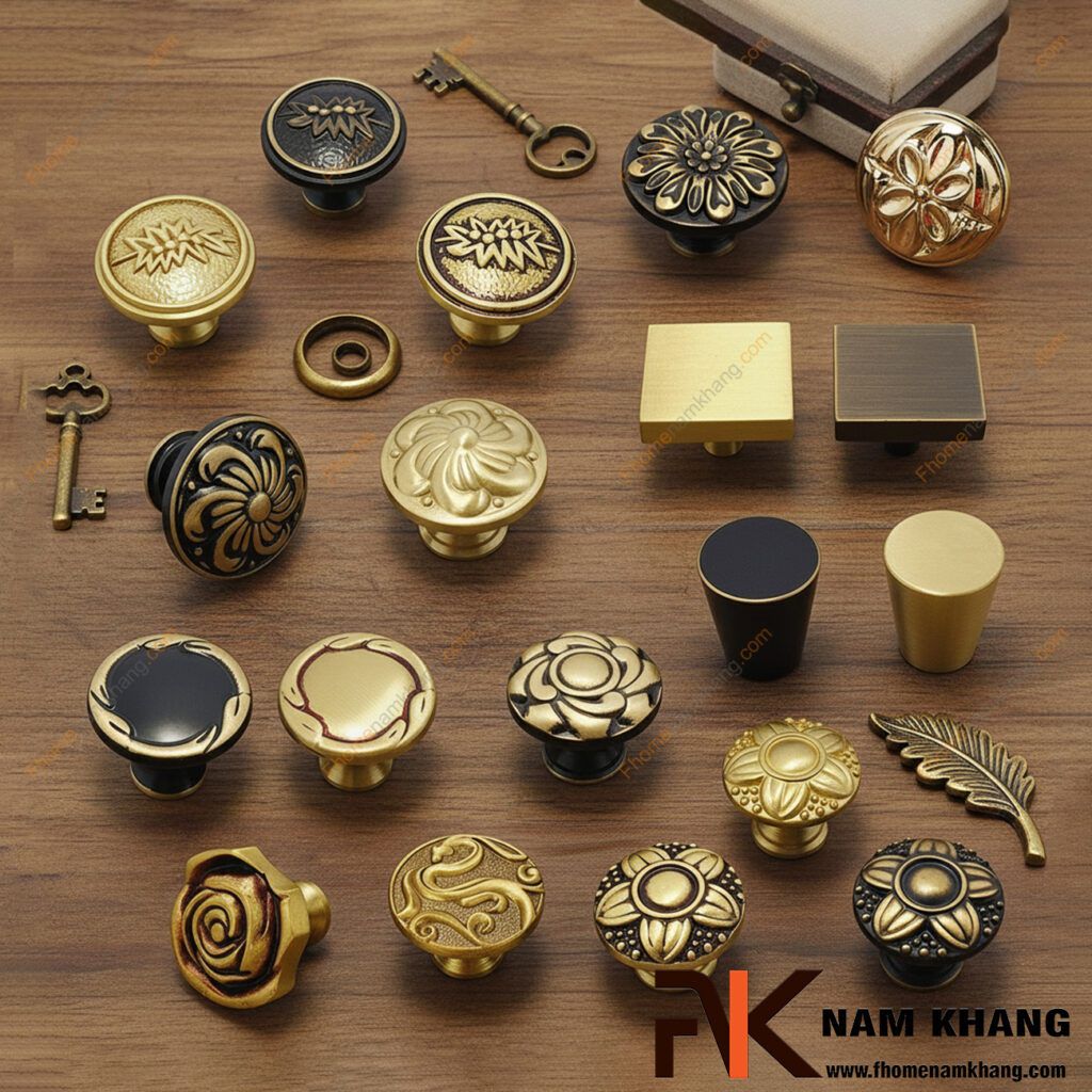 Núm cửa tủ đồng, pha lê hay hợp kim kẽm - Loại nào bền và đẹp nhất?