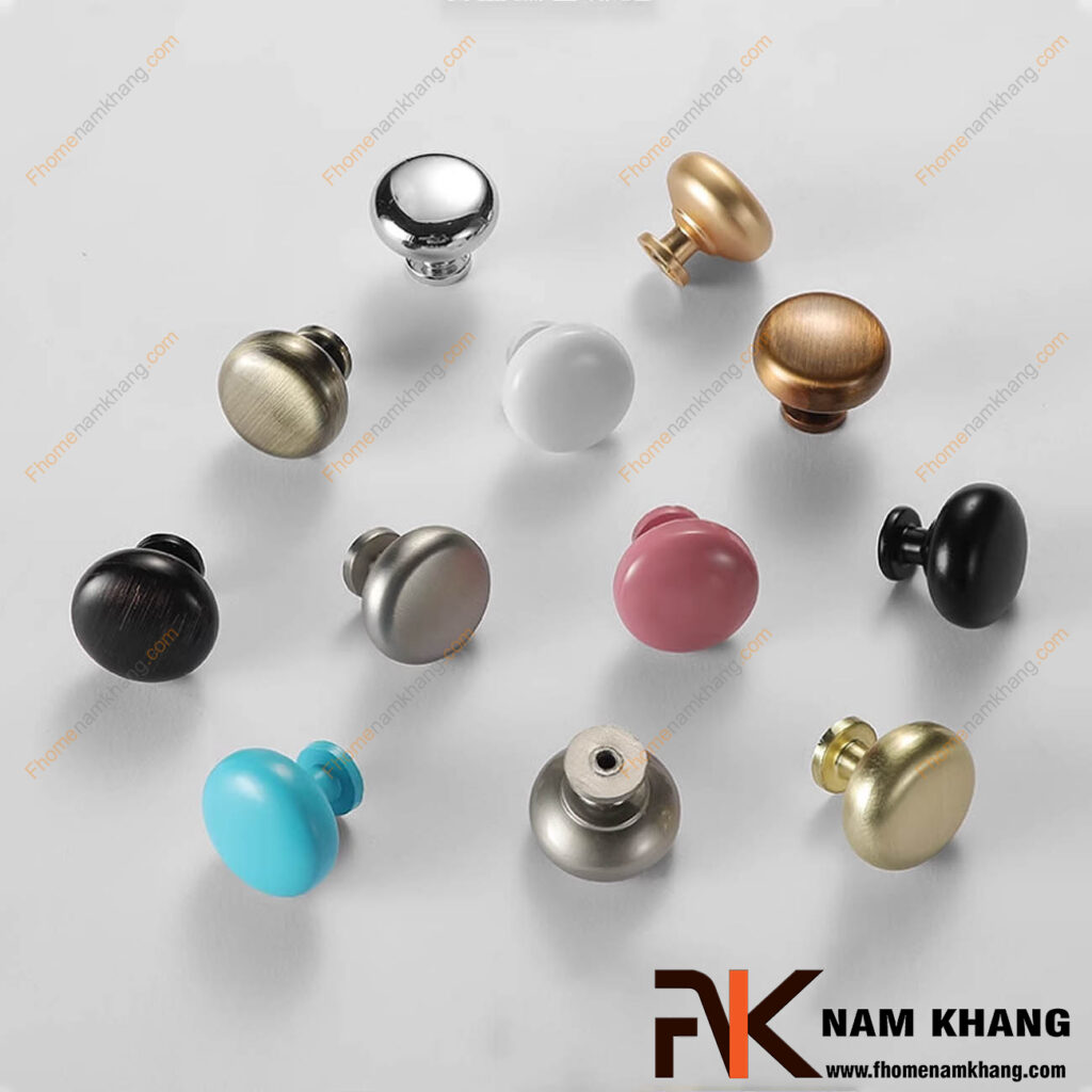 Núm cửa tủ đồng, pha lê hay hợp kim kẽm - Loại nào bền và đẹp nhất?