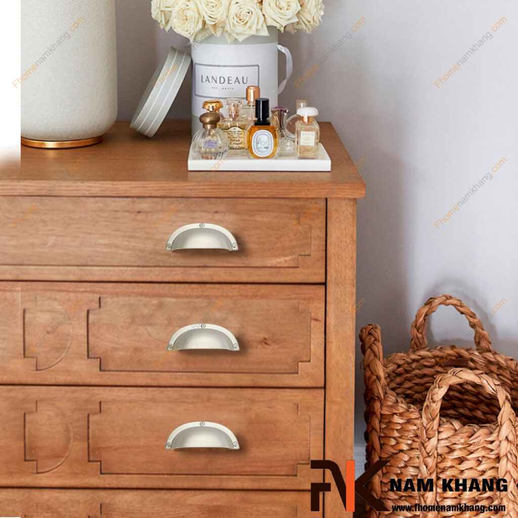 Có nên dùng tay nắm tủ hợp kim cho nhà bếp và phòng ngủ?