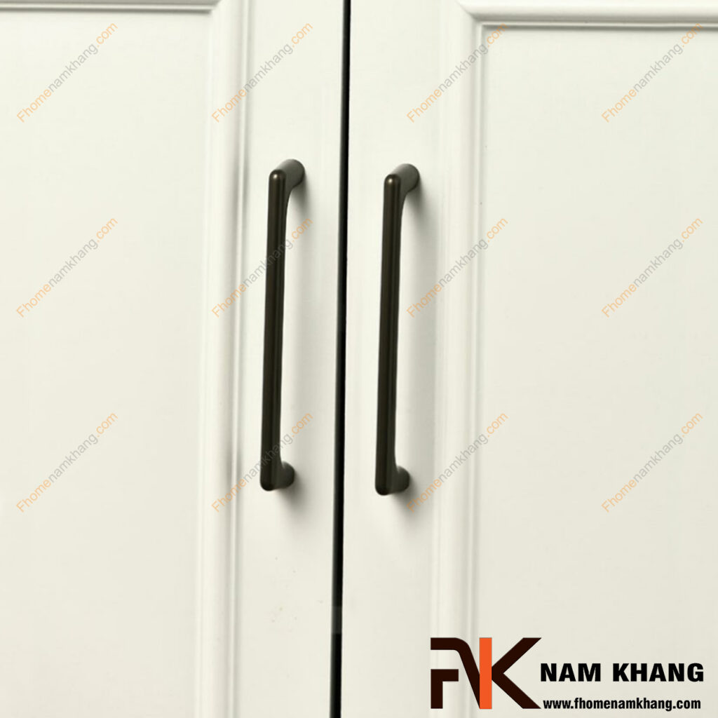 Hướng dẫn lắp tay nắm tủ đơn giản tại nhà