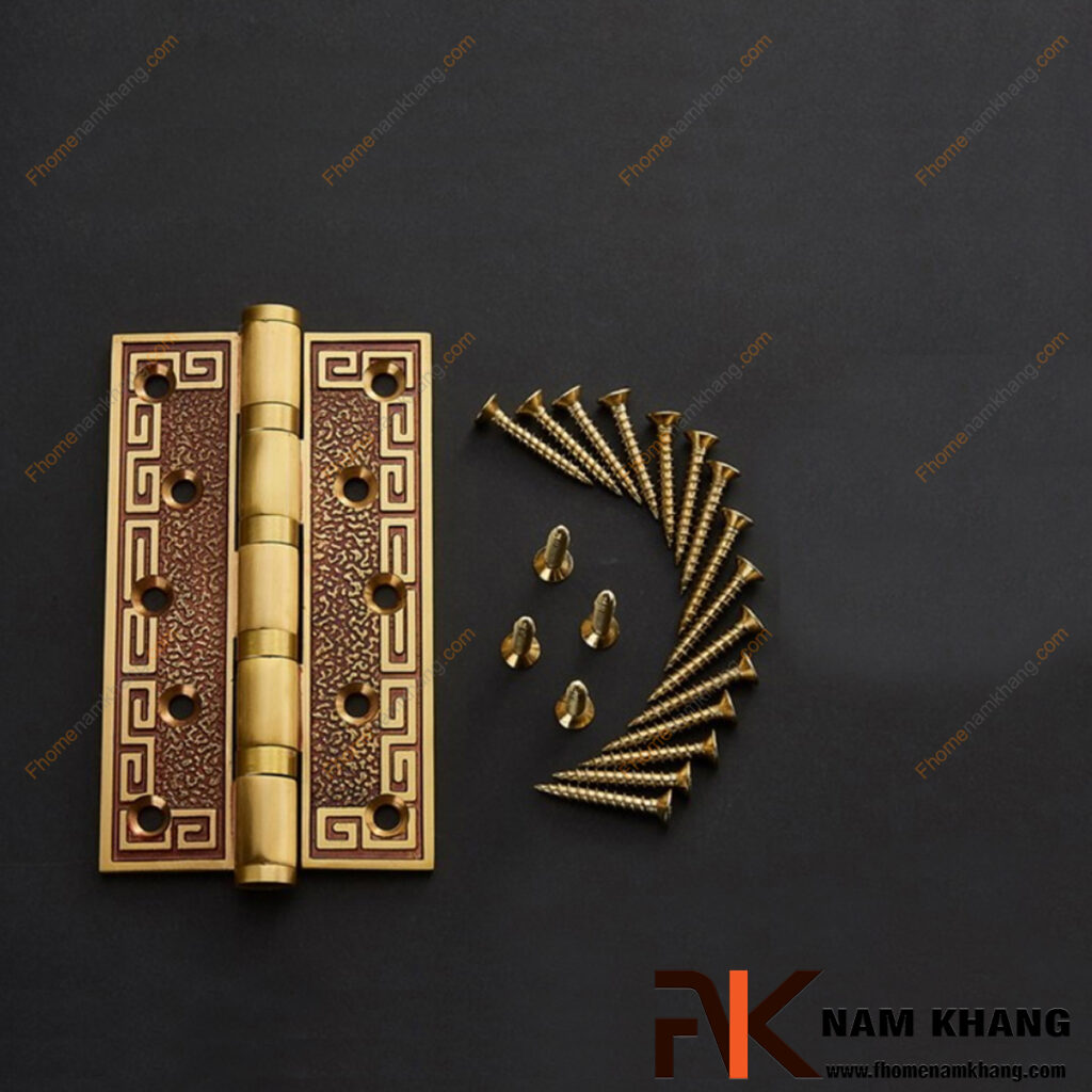 Bản lề lá cửa gỗ là gì? Cách chọn & lắp đúng chuẩn để cửa bền 10 năm