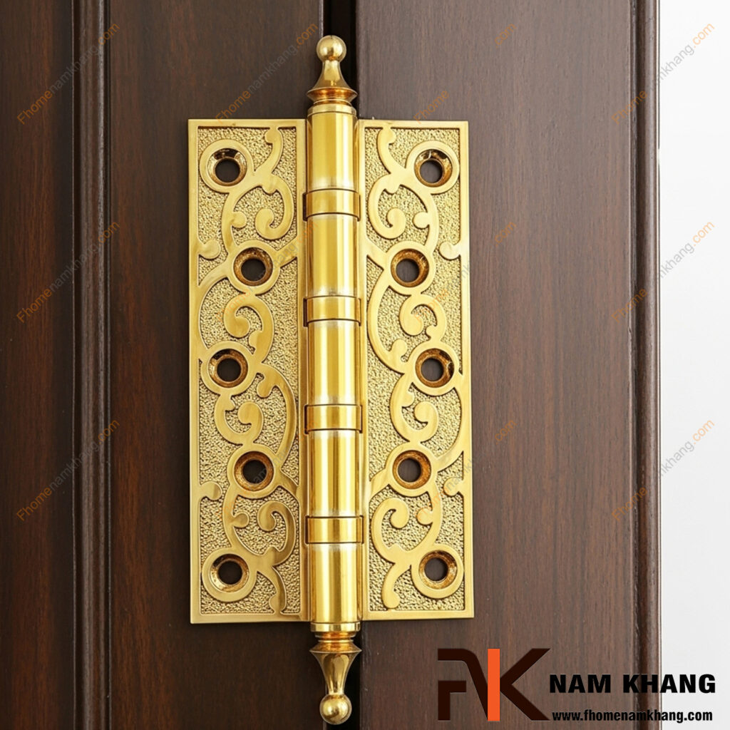 Bản lề lá cửa gỗ là gì? Cách chọn & lắp đúng chuẩn để cửa bền 10 năm