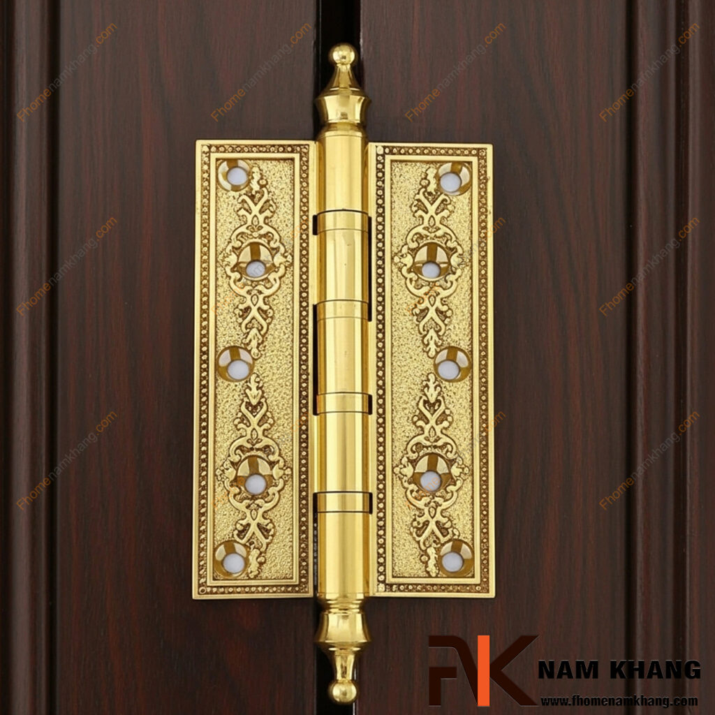 Bản lề lá cửa gỗ là gì? Cách chọn & lắp đúng chuẩn để cửa bền 10 năm