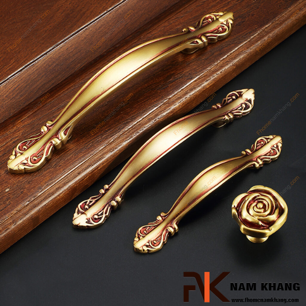 Ưu điểm nổi bật của tay nắm tủ bằng đồng so với inox và hợp kim