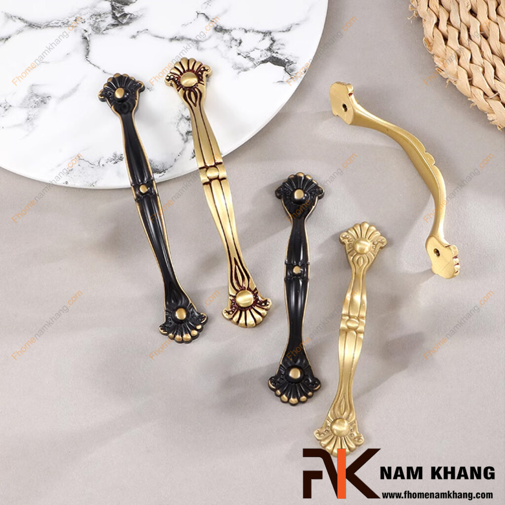 Ưu điểm nổi bật của tay nắm tủ bằng đồng so với inox và hợp kim