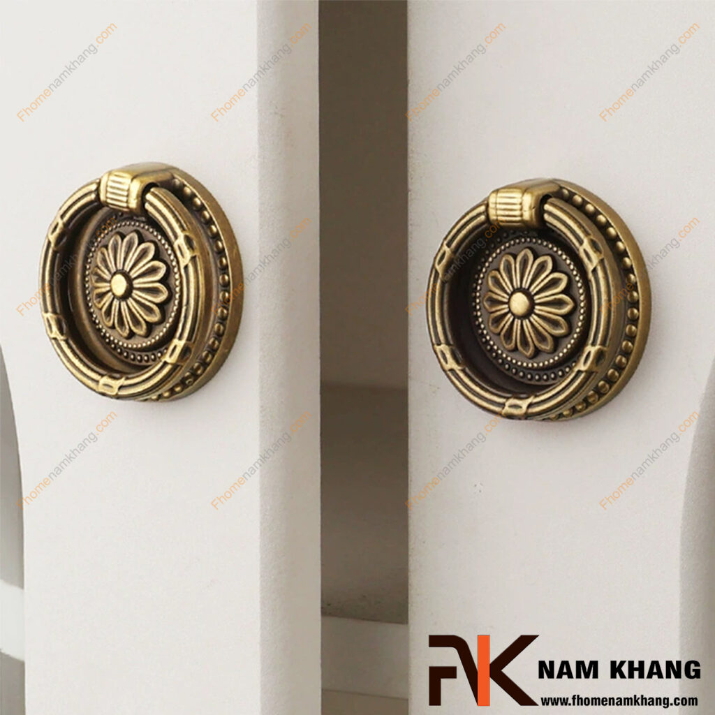 Tay nắm tủ cổ điển là gì? Toàn bộ kiến thức cần biết trước khi chọn mua