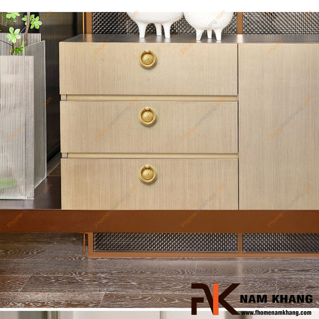 5 lỗi thường gặp khi lắp tay nắm tủ cổ điển khiến tủ kém sang