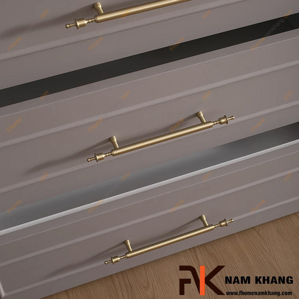 Vì sao tay nắm tủ cổ điển cao cấp thường nặng tay?