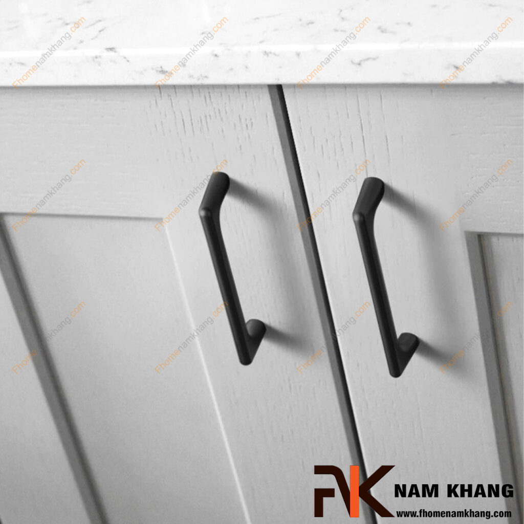 Tay nắm tủ đen mờ có phù hợp nội thất không?