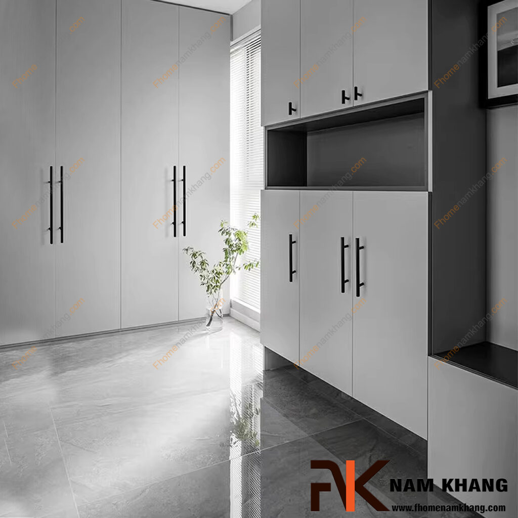 Tay nắm tủ quần áo dài – Xu hướng nội thất 2026