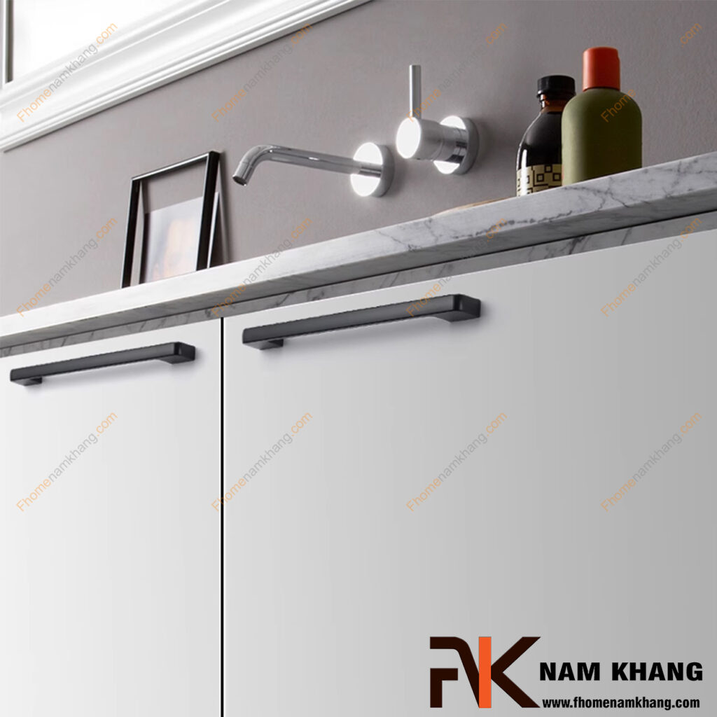 5 Mẫu tay nắm tủ màu đen đẹp cho căn bếp hiện đại