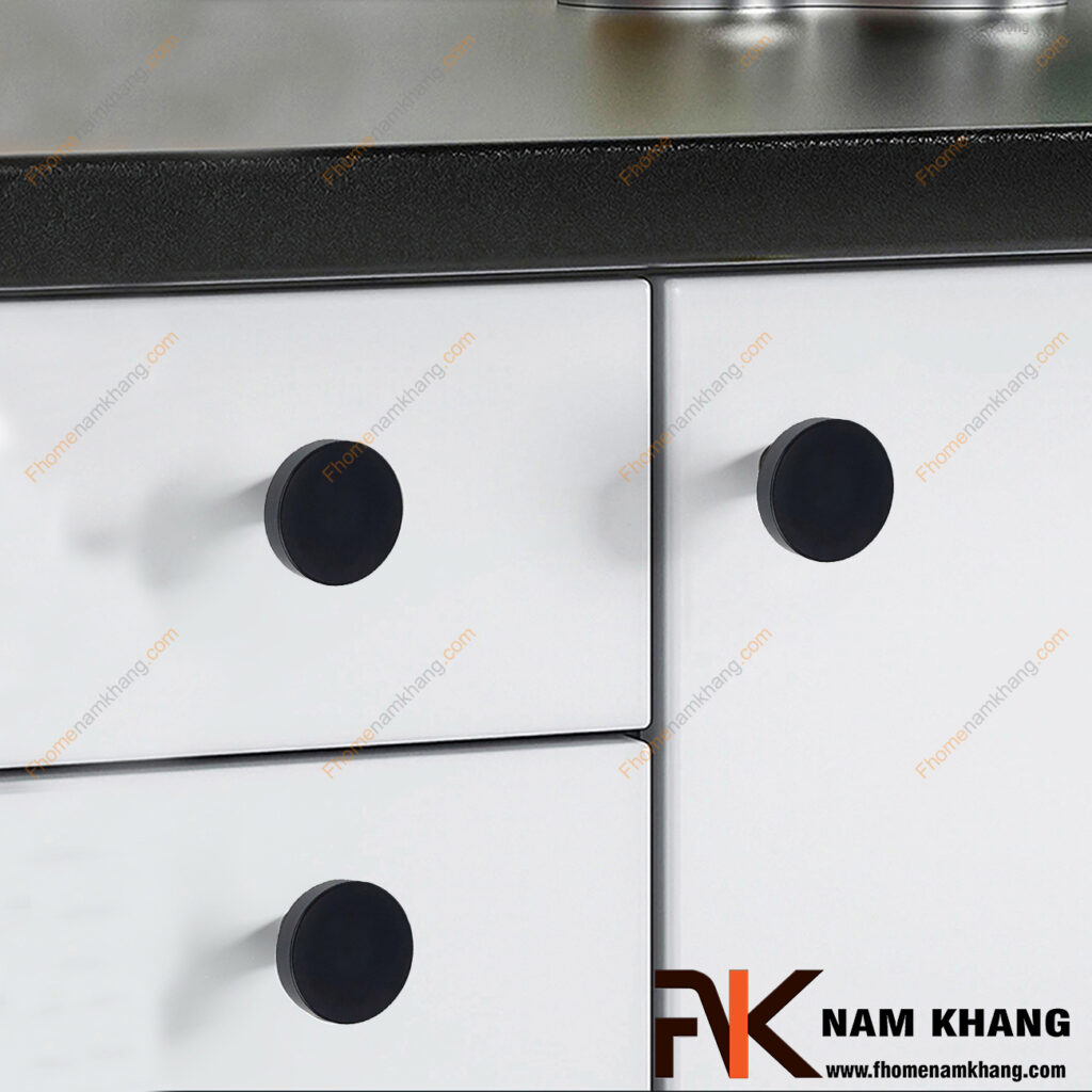 5 Mẫu tay nắm tủ màu đen đẹp cho căn bếp hiện đại