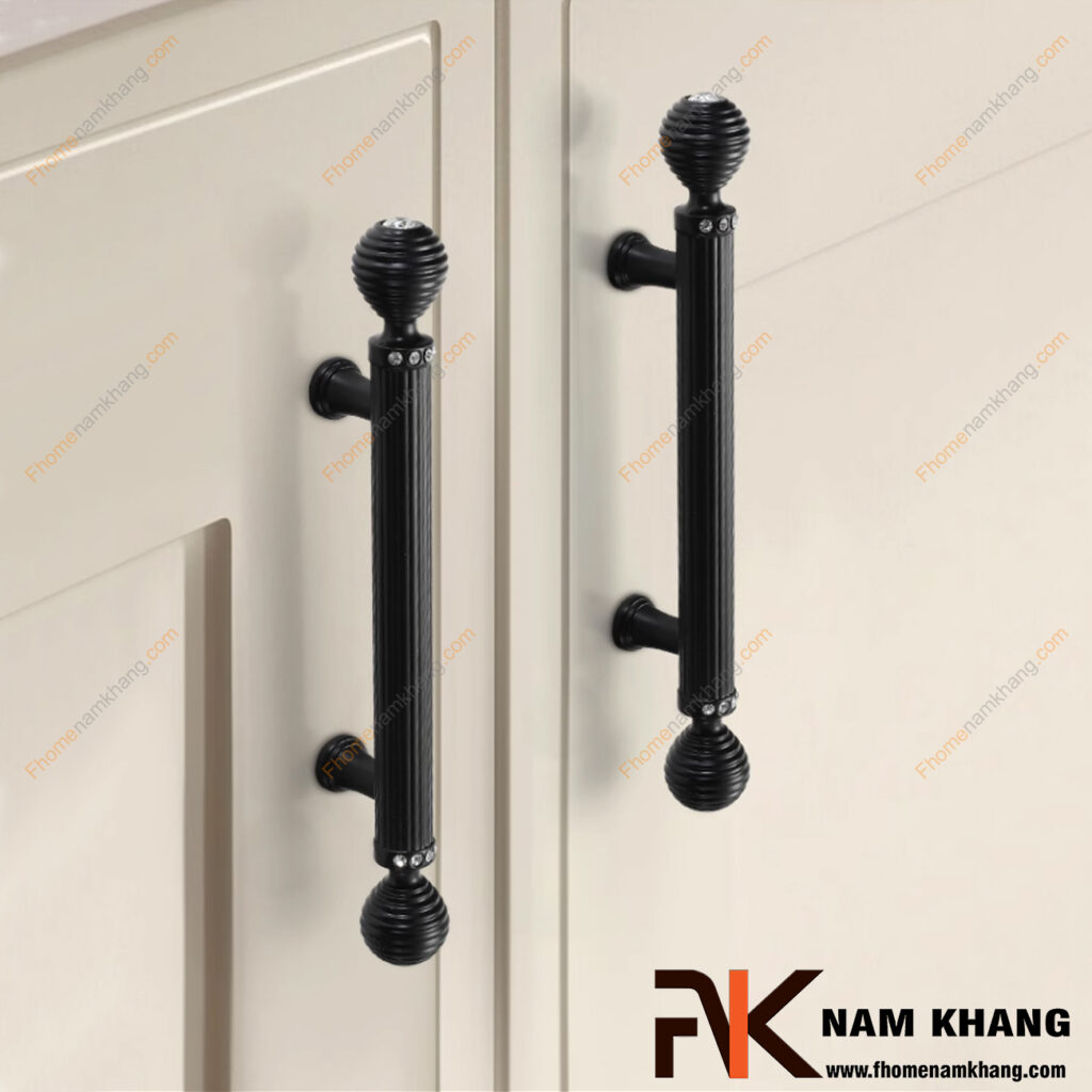 So sánh tay nắm tủ màu đen, vàng và trắng bạc: Nên chọn loại nào tốt nhất?