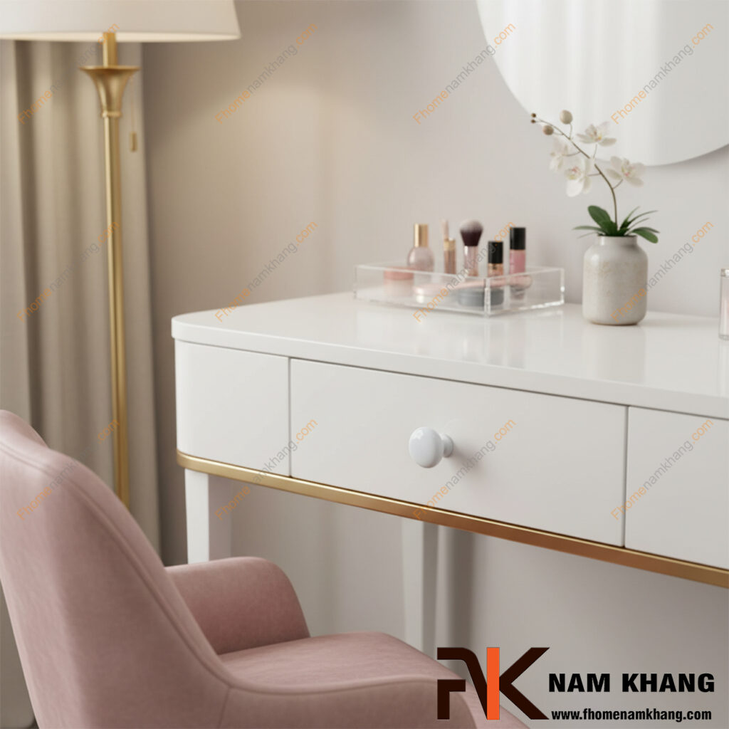 Tay nắm tủ màu vàng có bền không? Có đáng để đầu tư không?