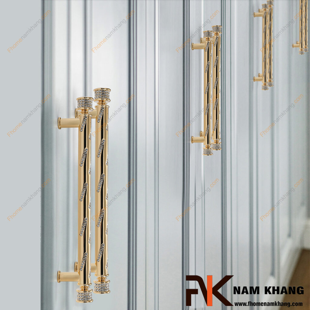 Tay nắm tủ màu vàng có bền không? Có đáng để đầu tư không?