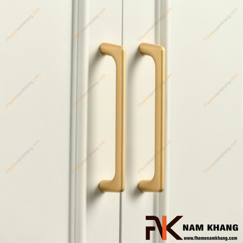 Tay nắm tủ màu vàng có bền không? Có đáng để đầu tư không?