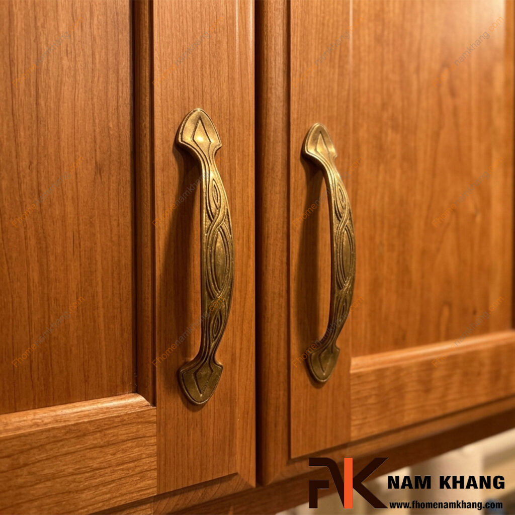 Tay nắm tủ màu đồng cổ là gì? Vì sao ngày càng được ưa chuộng?