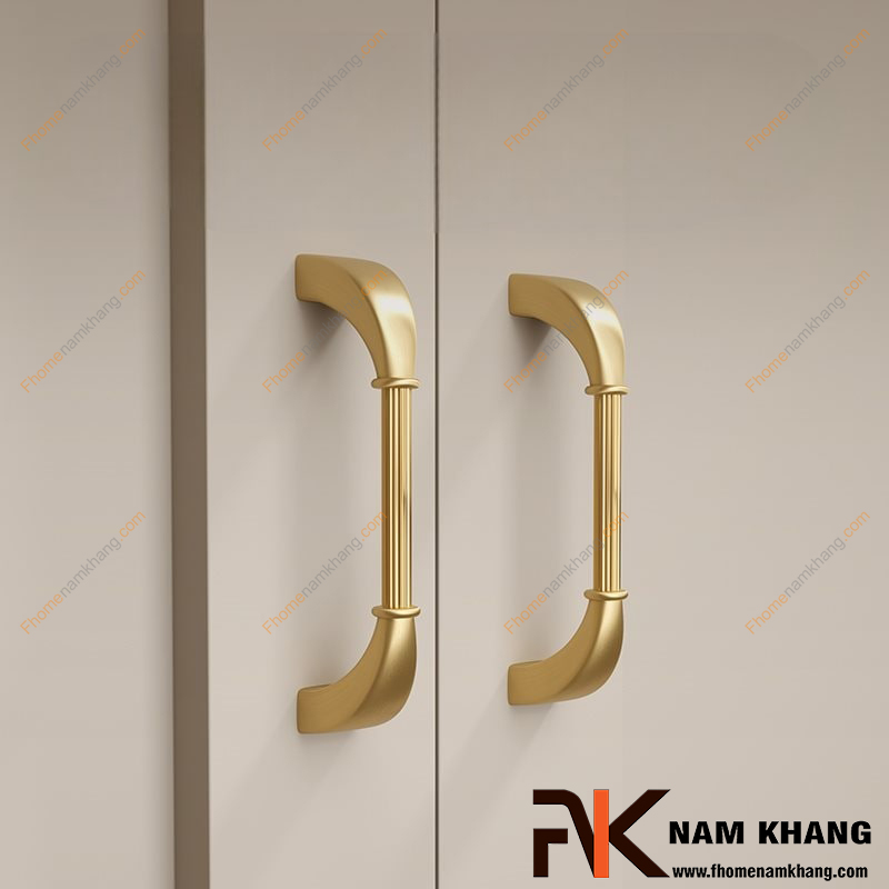 Bạn nên chọn tay nắm tủ màu đồng cổ hay tay nắm mạ vàng?
