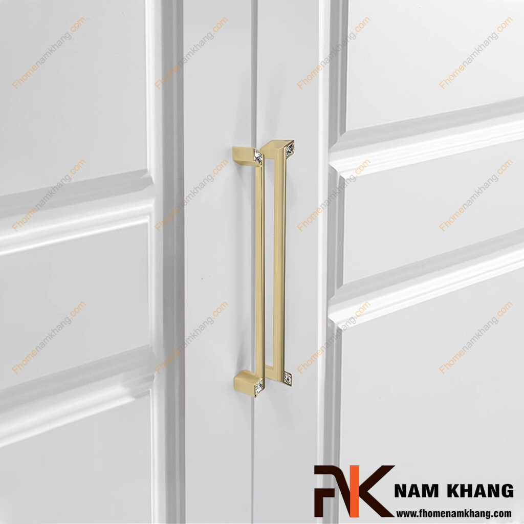Tay nắm tủ đôi: Hướng dẫn chọn, lắp đặt và 99+ mẫu đẹp cho tủ bếp, tủ áo, tủ gỗ hiện đại
