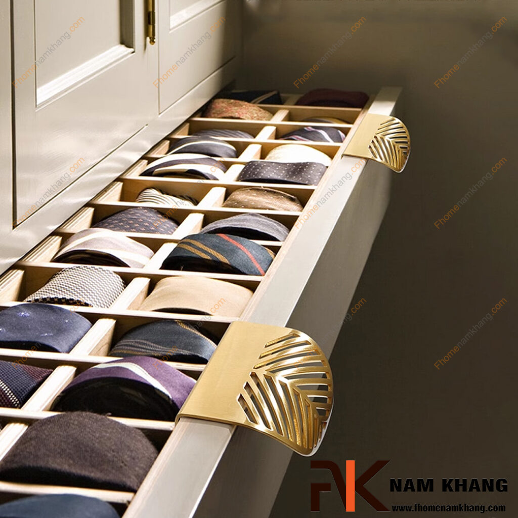 Tay nắm tủ đôi là gì? Khi nào nên lắp theo cặp đối xứng?