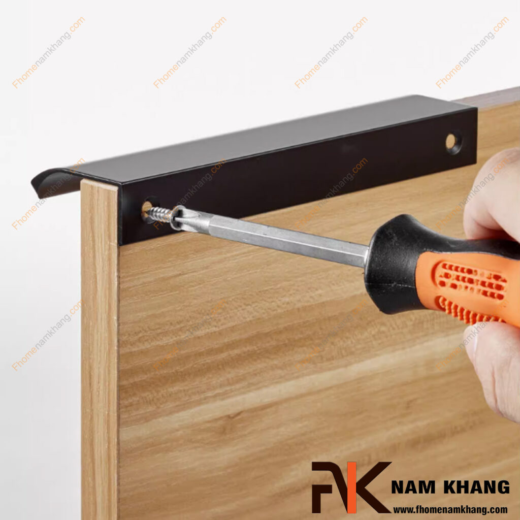 Phụ kiện tay nắm tủ: Cẩm nang chọn mua và lắp đặt