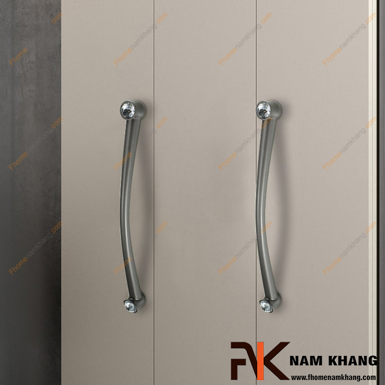 Phụ kiện tay nắm tủ là gì? Phân loại và công dụng chi tiết
