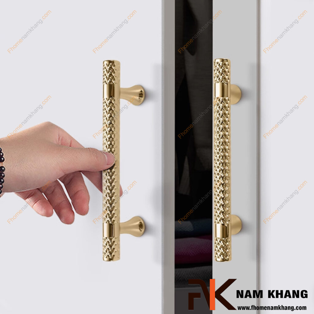 Tay nắm tủ dài hay tay nắm núm? Ưu nhược điểm từng loại
