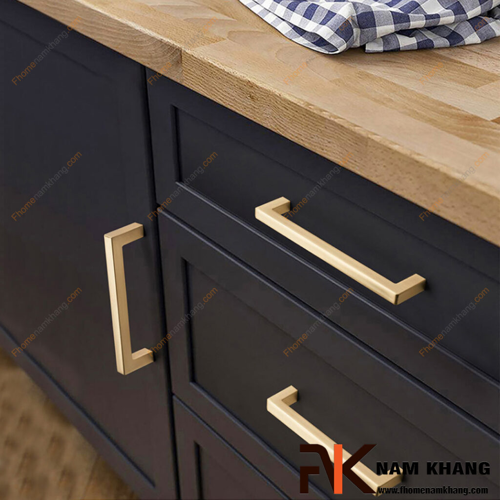 Tay nắm tủ hiện đại phù hợp với những mẫu tủ nào?