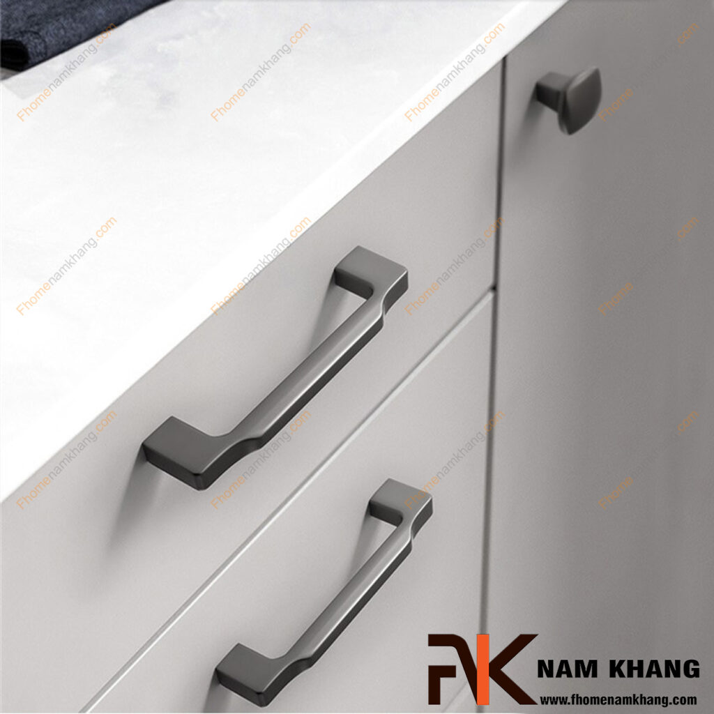 Tay nắm tủ dạng thanh giá rẻ: Cách chọn đẹp, bền, phù hợp với từng loại tủ