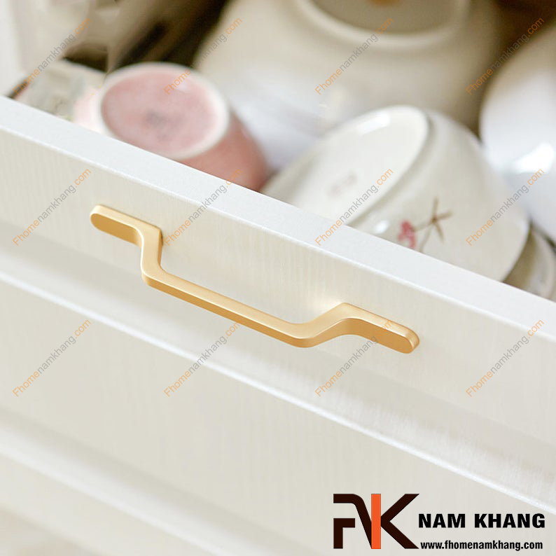 Tay nắm tủ dạng thanh giá rẻ có những loại nào?