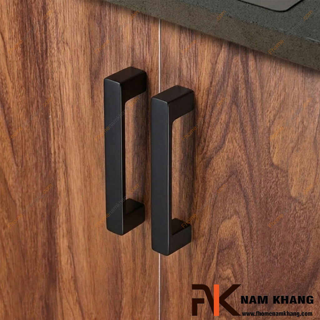 Tay nắm tủ dạng thanh màu đen: 7 kiểu tủ phù hợp