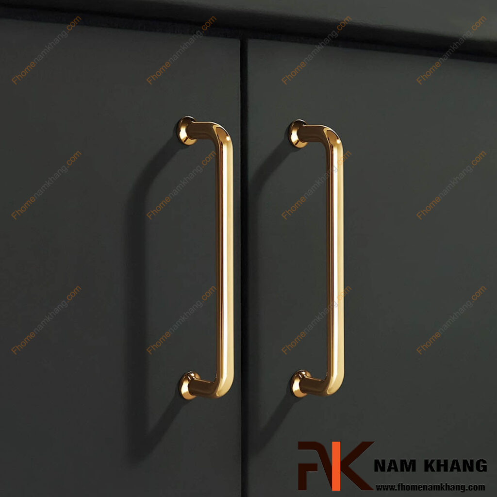 Tay nắm tủ dạng thanh màu vàng có làm tủ sang hơn không?
